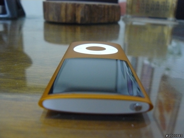 [分享]投入iPod行列-我的第一台Nano 4th [橘]