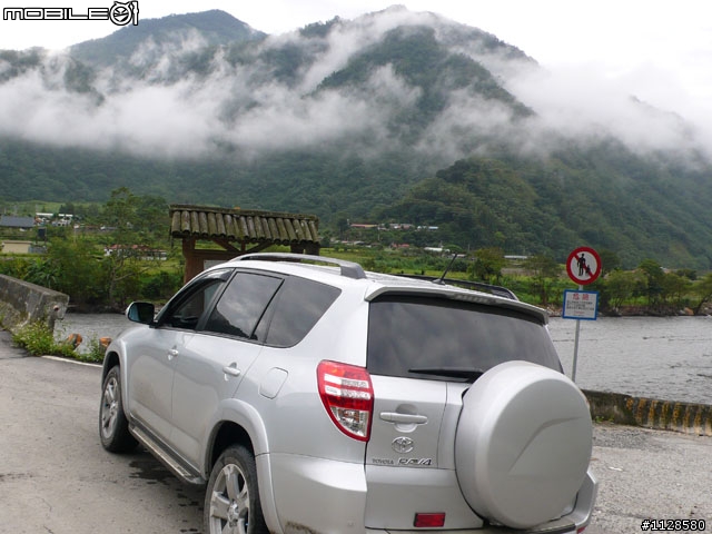 RAV4銀色4WD旅遊開箱文