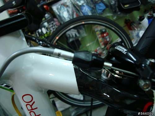 我的第一台公路車09' Roubaix PRO 開箱囉