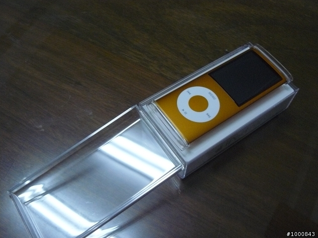 [分享]投入iPod行列-我的第一台Nano 4th [橘]