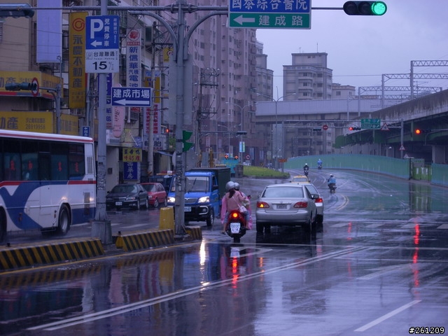 【被開紅單】大家小心,建成路口.