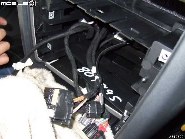 [改裝文]A4 (B8) 1.8T 第二階段改裝分享！！--多媒體介面，雙真皮電動椅--