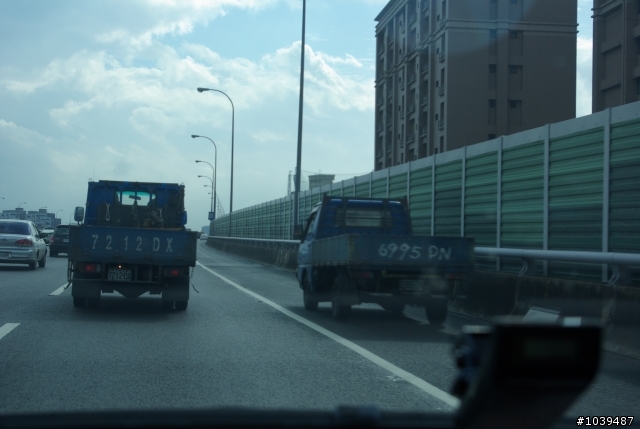 違規走路肩