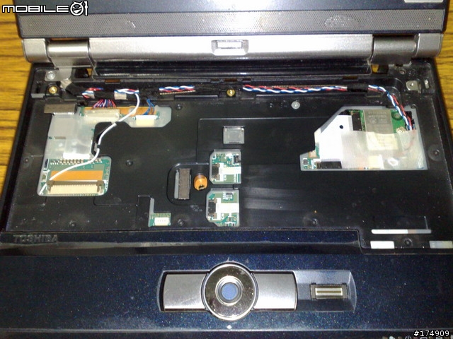 [分享及討論]我的Toshiba Libretto U100 拆機更換偽SSD