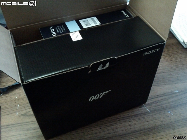 (開箱) Sony VAIO TT - 007 特別限量版 (新增圖片與 3D 遊戲測試 10/25/08)
