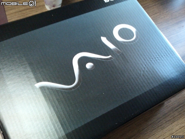 (開箱) Sony VAIO TT - 007 特別限量版 (新增圖片與 3D 遊戲測試 10/25/08)