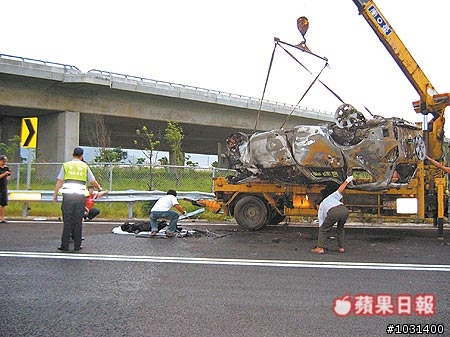 看看這台是甚麼車~