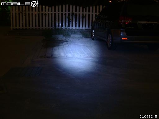 開箱文-中距離搜索用聚光頭燈K2 LED HLX-1913AA 心得  是(頭)上的燈喔