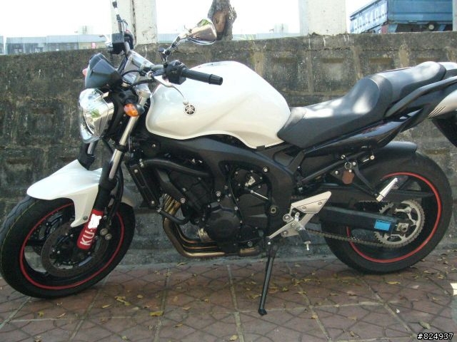 颱風天開箱文~08年FZ6N S2...新增照片