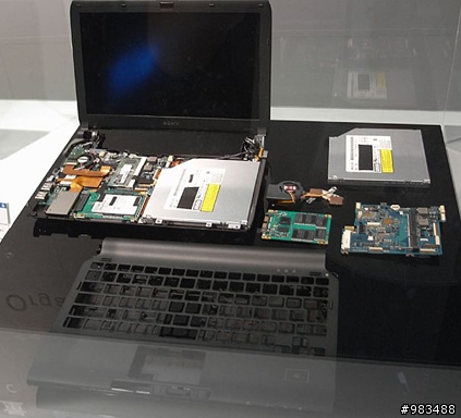 VAIO TT 搭配BD光碟機NB 世界最小最輕量 (付折機Pic)