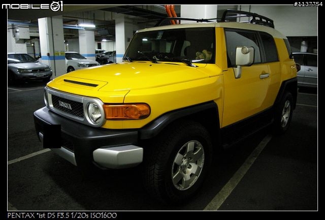 鄰居又換新車囉。你肯定沒看過的車款！！！FJ CRUISER