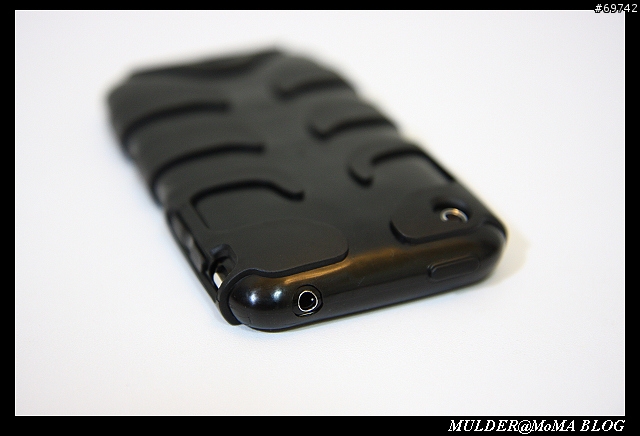 [MoMo桑分享] CapsuleRebel iPhone 3G 紅黑惡魔魚骨保護殼