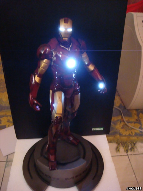 ﹝開箱文﹞鋼鐵人IRON MAN1:6附加發光機能 限定版金屬雕像 KOTOBUKIYA 壽屋出品