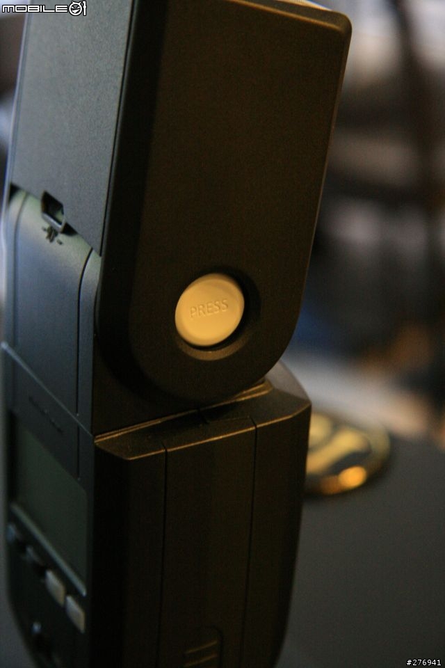 [開箱]德國燈王Metz 58 AF-1閃光燈