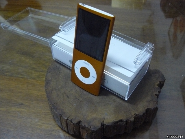 [分享]投入iPod行列-我的第一台Nano 4th [橘]