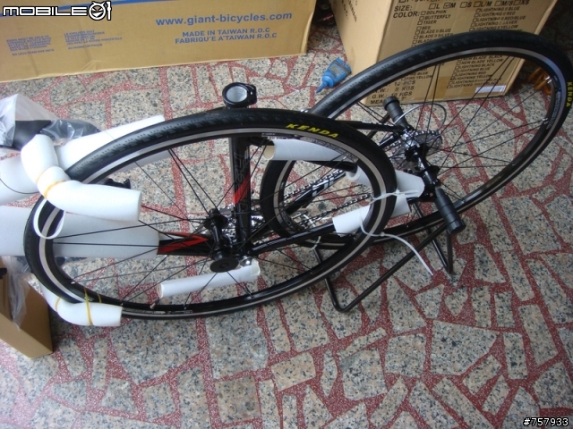 『開箱文』-GIANT-DEFY2 我第一台公路車(圖多)