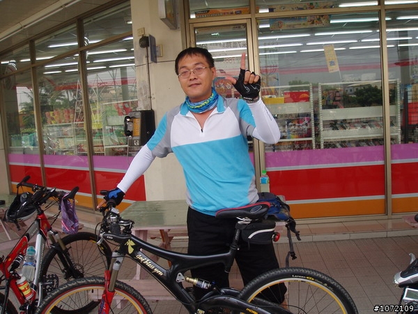 10/16(四) 10:00誰說騎車一定要爬坡之旗山老街吃肉圓(已放照片)