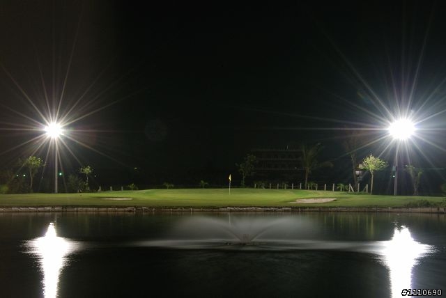 夜拍短九洞高爾夫球場