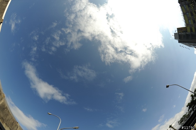 16MM @ D700