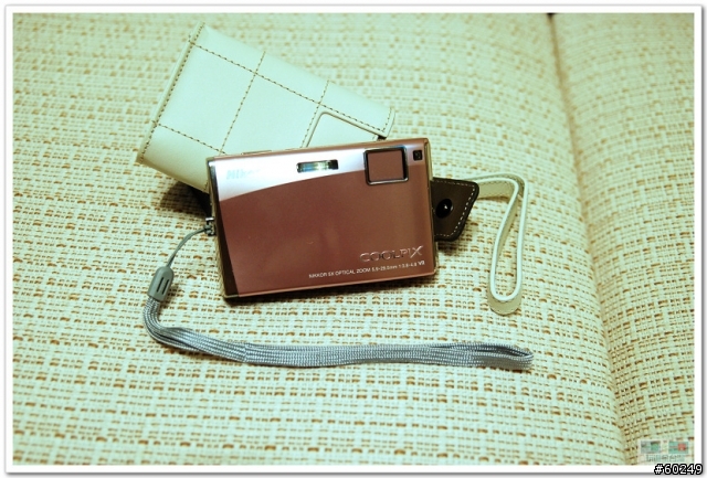 【簡單的開箱】NIKON COOLPIX S60