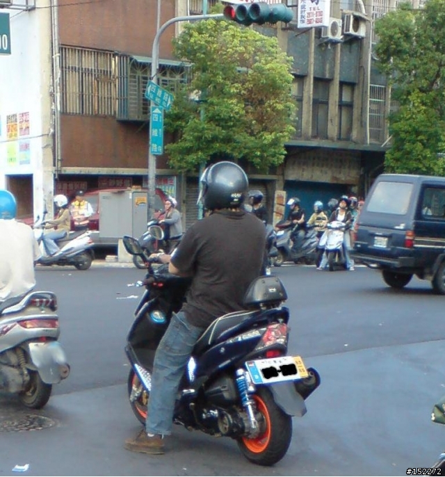 好奇!車牌裝這...?