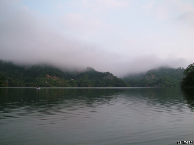 苗栗鯉魚潭夢幻美景