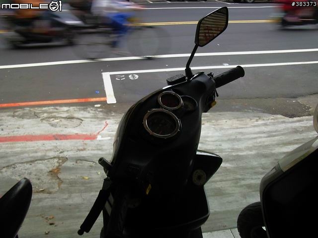 按..GPS車架A走就算了.我的後照鏡還我啊