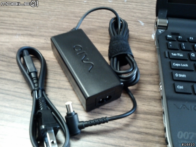(開箱) Sony VAIO TT - 007 特別限量版 (新增圖片與 3D 遊戲測試 10/25/08)