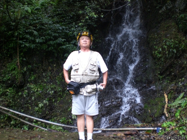 75歲老阿伯強攻桶後溪