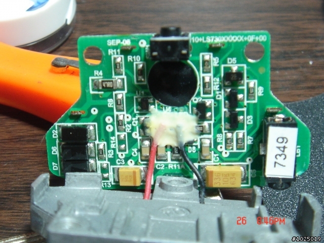 LS730內部電容燒掉..有人知道電容的規格嗎?