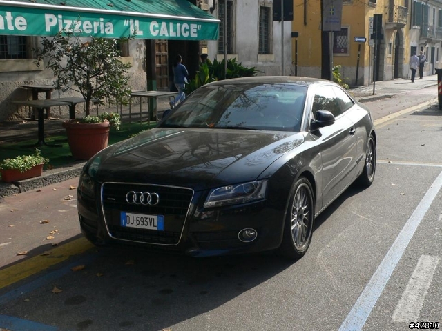 羅馬見Audi雙門