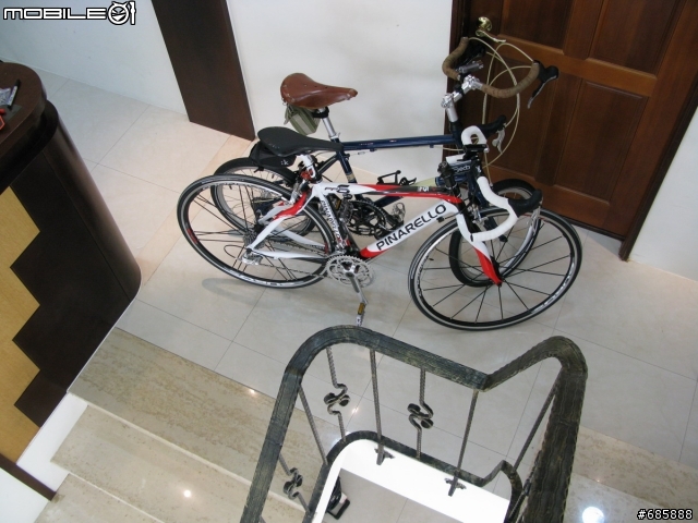 PINARELLO FP6 & TRIUMPH BONNEVILLE～同樣是追求速度，用腳踩踏出來的感覺，很實在！