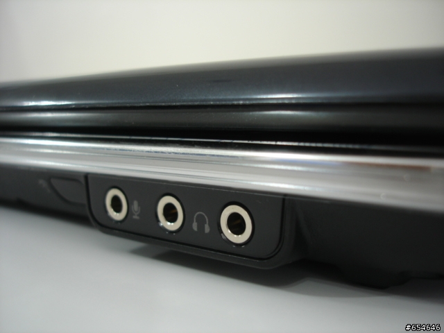 [假開箱]HP Pavilion DV4-1120TX Special Edition 圖片分享