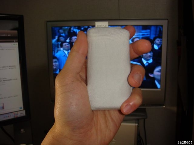 Sanyo Eneloop KIR-SL1S 充電式懷爐(暖暖包) 銀色