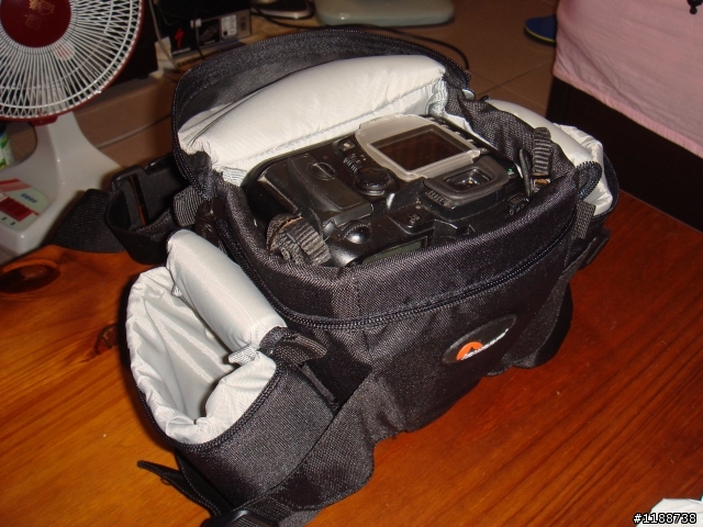 [分享]騎車背單眼相機A腰包_LOWEPRO Off Trail 1