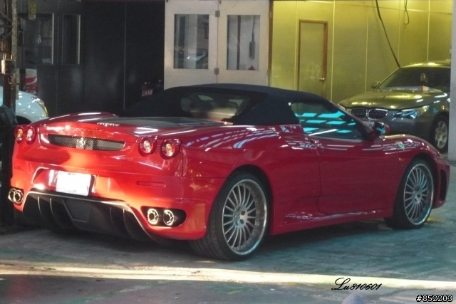 今天看到的馬沙拉蒂GranTurismo S&法拉利F430 Spider
