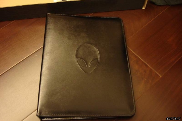 [開箱分享] ALIENWARE  AREA-51 m17x