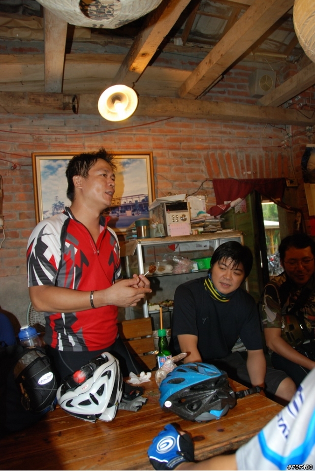 2008年11月08日 – 中大折成軍 + 三義車站→勝興車站→龍騰斷橋→鯉魚潭→泰安車站→后里車站