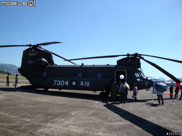 [台中新社]陸軍航空602旅-營區開放知性之旅(圖多)-新增油車和美眉