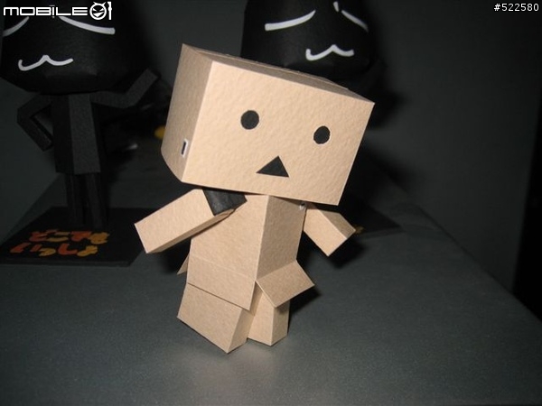 [分享] 3D紙模型_PaperCraft  \紙箱人!阿楞登場!//