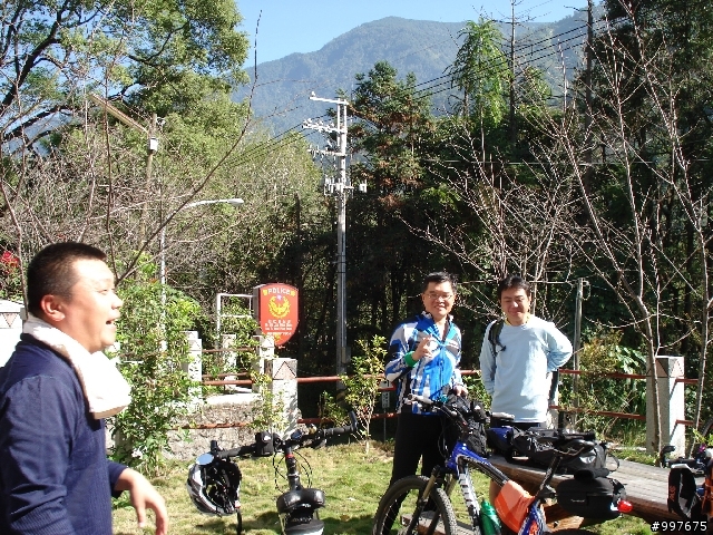 [照片分享]11月30日名間晨騎車友東埔溫泉泡湯破百公里遊