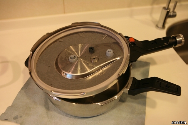 [開箱]WMF Perfect Ultra 壓力鍋+炒鍋