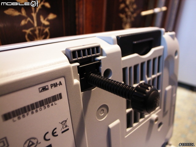 [開箱] 驚!!!!不用VGA也能傳輸  Epson EB-X6投影機