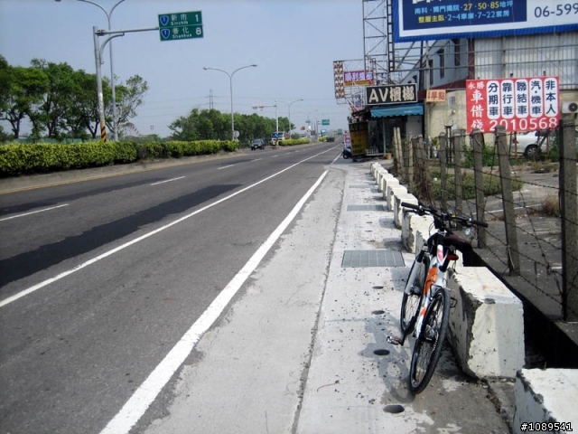 卡打車回憶錄之人生第四部自己買卡打車-G牌XTC SE-V"新古車"不專業開箱文