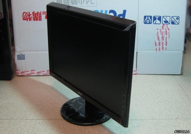 【開箱】ASUS 的22吋 Full HD(16:9) VH226H