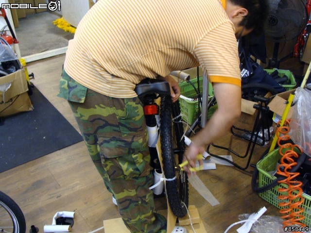 [開箱]等到快不想騎車........hummer bike(SWISSBIKE LX)......