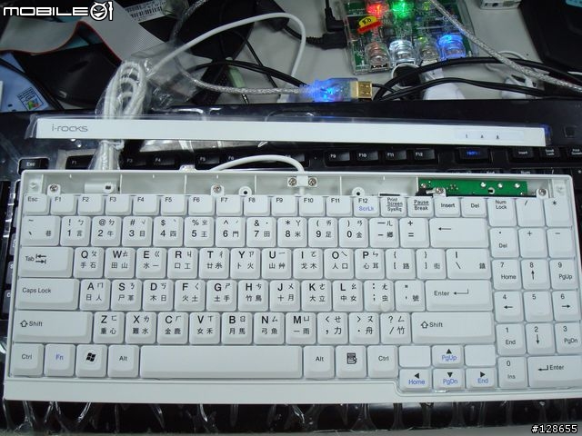 [開箱]喜歡NB鍵盤的一定要看看喔  I-ＲＯＣＫs KR-6523小鍵盤----開箱囉