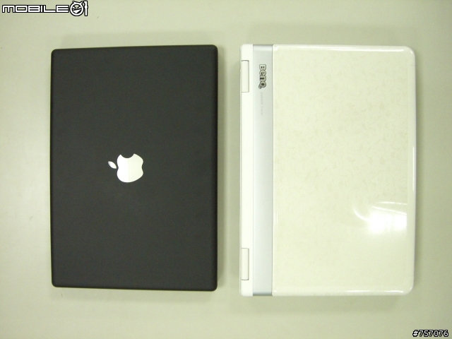 開箱"秤重PK!" BenQ S33PT02 vs. Macbook & HP Compaq B1204