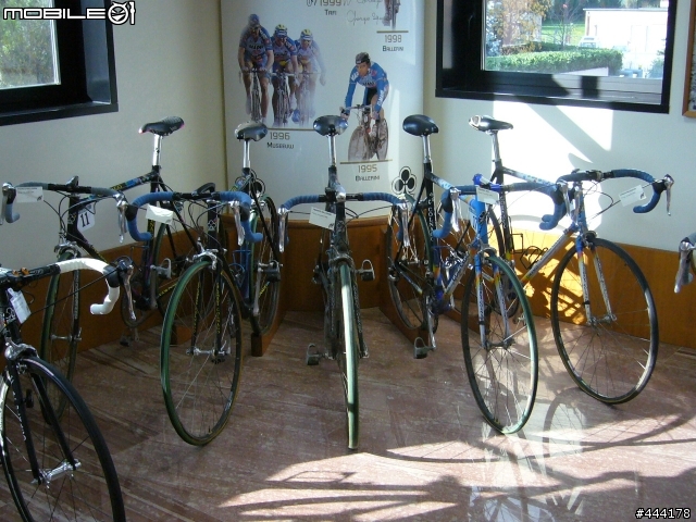 TOUR DI COLNAGO...