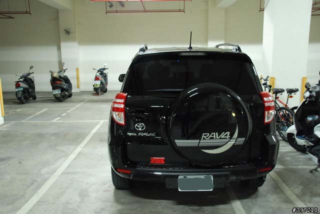 2008/11/21  期待已久的RAV4 黑色米內(E天窗)開箱文 啦